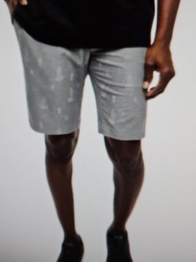 Travis Mathew Warmer Climates Golf Shorts Sz 35